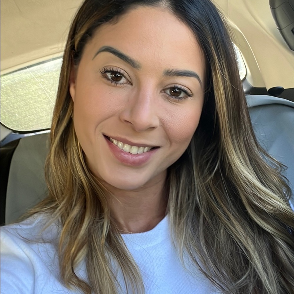 Meet your Posher, Karine